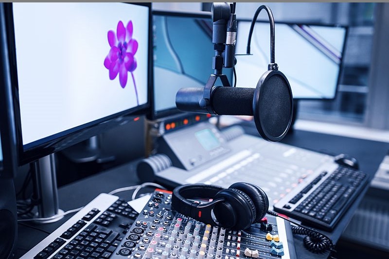 Boom Radio logo